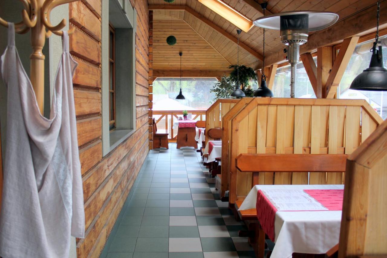 Skalny Dworek Брена Екстериор снимка